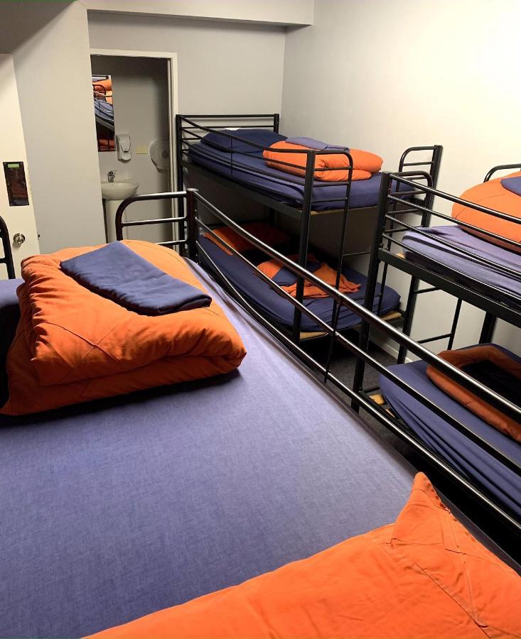 Taupo Urban Retreat Backpackers Hostel Ngoại thất bức ảnh